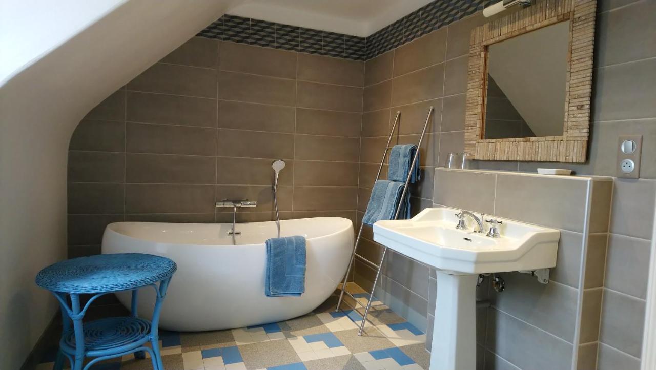 Manoir De Conjon Bed and Breakfast Crouay Eksteriør billede